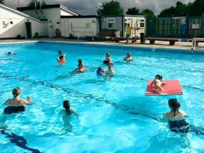 Kingsteignton outdoor swimming pool